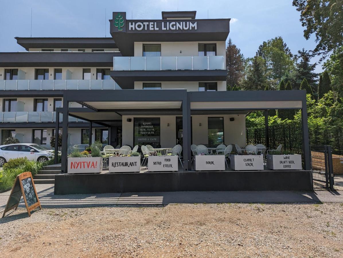 Lignum Hotel Miskolc Bagian luar foto