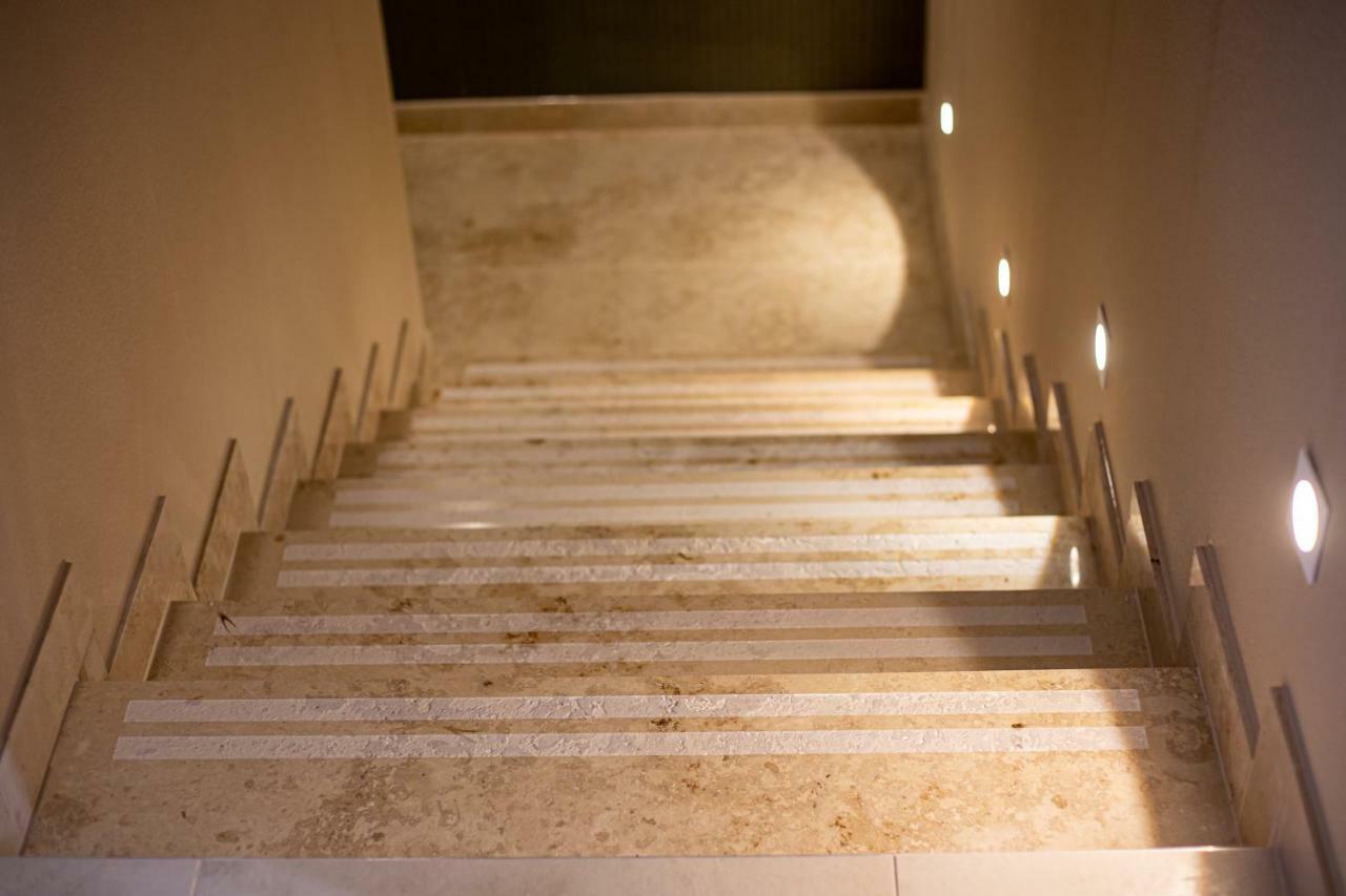 Lignum Hotel Miskolc Bagian luar foto